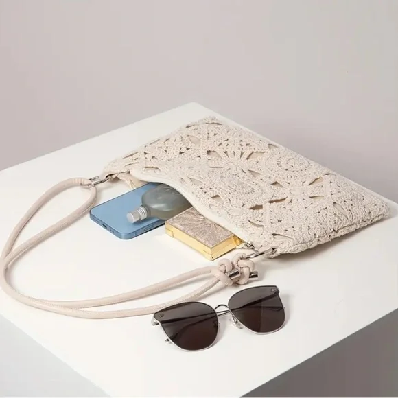 Elegant Cream Crochet Shoulder Bag - Picture 6 of 7
